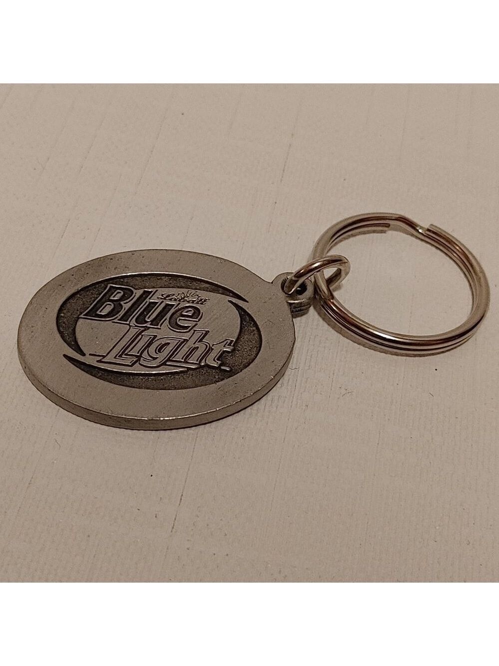 METAL LABATT BLUE LIGHT Keychain Beer Key Chain